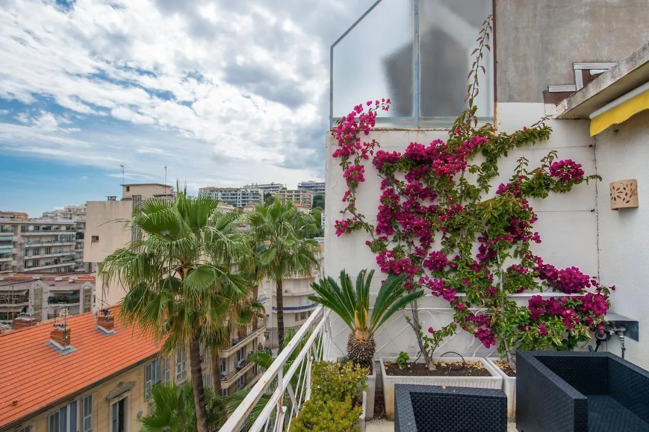 Appartement Fleurs De Nice Furnished Flat